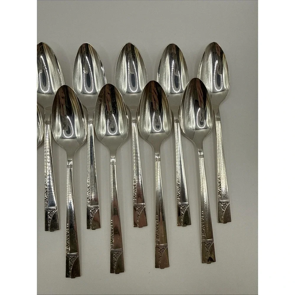 16 - Oneida Caprice Nobility Plate Silverplate Teaspoons 6